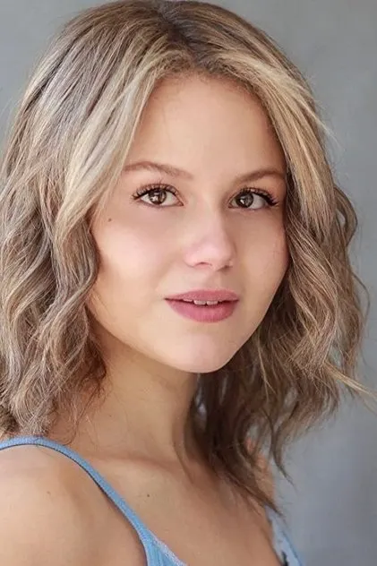 Изабелла Эйкерс