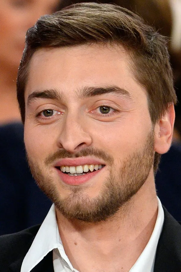 Simon Larvaron