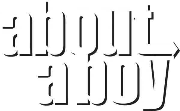 Возраст Уила Фримана уже приближается к сорока годам, а он довольно успешно смог избежать в своей жизни каких бы то ни было обязательств перед кем бы то ни было. Этот состоятельный англичанин никогда не был женат, у него нет детей, у него даже никогда не было постоянной работы.Отец Уилла был автором популярной рождественской песни, и тем самым избавил своего сына от проблем с деньгами. Уилл живет на проценты, получаемые от использования песни его отца. Чтобы наконец-то повзрослеть и найти себе женщину, Уилл начинает ходить на специально организованные встречи родителей-одиночек, выдавая себя за отца, у которого якобы есть сын. На одной из встреч Уилл встречает двенадцатилетнего Маркуса, сына одной из матерей-одиночек.Мальчик и Уилл привязываются друг к другу и становятся лучшими друзьями. Маркус находит в Уилле понимающего взрослого, который помогает ему справляться с проблемами, а Уилл начинает постепенно заботиться о мальчике, чувствовать перед ним свою ответственность и взрослеть…