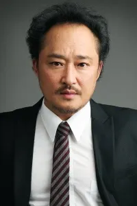 김정팔