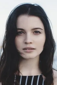 Меганна Янг