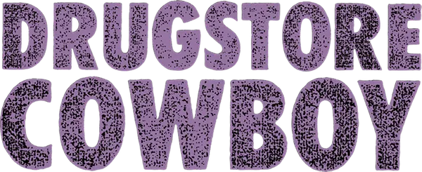 В поисках наркотиков они грабят аптеки, убегают от полиции, и это похоже на игру — полицейские и воры. Главное — следить за приметами: ни в коем случае не говорить о собаках, не смотреться в зеркало с обратной стороны, и самое главное — никогда не класть шляпу на кровать. Для Боба наркотики — не просто способ получения удовольствия, скорее возможность убежать от невыносимой реальности жизни. Создать свой мир, где нет нудных обязанностей и глупых обывателей и где ты полновластный хозяин. В отличие от своих друзей, Боб знает, какую цену придется платить за это бегство, отсюда и вера в приметы. Но когда-нибудь игра закончится…