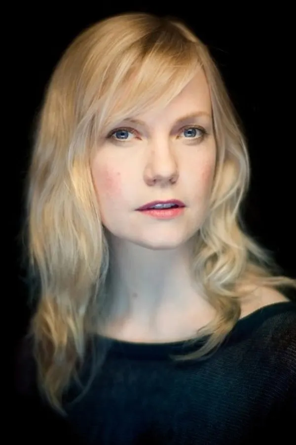 Laura Harris