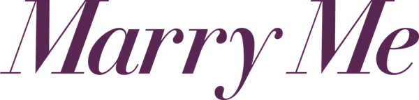 Поп-дива Кэт Вальдез и ее жених Бастиан — самая обсуждаемая пара года, миллионы людей следят за каждым их шагом в прямом эфире. Но за секунду до того, как связать себя узами брака с любимым на глазах у толпы фанатов, Кэт узнает, что он ей изменил. Пока весь ее мир рушится, Кэт встречается взглядами с незнакомцем, простым учителем математики, случайно попавшим на концерт, и принимает самое безумное решение — выйти замуж за него.