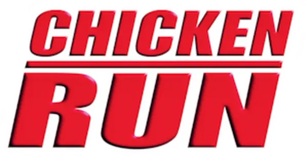 Курочкам на ферме миссис Туиди приходится нелегко. Для каждой из этих несчастных птиц любое, даже самое погожее утро, может стать последним: в мгновение ока они могут угодить в суп или стать начинкой для пирожка. Безропотные домашние птички живут в постоянном страхе в ужасных курятниках, напоминающих бараки концлагеря. Все попытки вырваться из страшной фермы на волю оканчиваются провалом. Но однажды на ферме объявился весёлый американский петух Рокки...