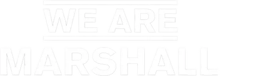 В роковую ночь 1970 года университетская команда по американскому футболу из небольшого городка Хантингтон, расположенного в Западной Вирджинии, разбилась в авиакатастрофе. Погибли все 75 человек — игроки и тренеры…  Пережить эту страшную трагедию и получить надежду на будущее хантингтонцам удается благодаря дерзости и настойчивости молодого тренера Джека Ленджиела, который формирует новую команду…