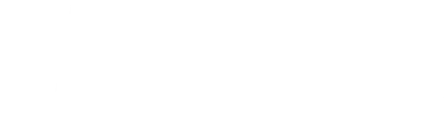 Экранизация сатирического романа Джозефа Хеллера «Уловка-22». В центре сюжета капитан ВВС США, который отказывается совершать боевые вылеты во время Второй мировой войны, имитируя психическое расстройство. Но в этом случае срабатывает «Уловка-22», согласно которой просьба о снятии с должности является доказательством здравомыслия. Чем дальше развивается сюжет, тем больше абсурдных ситуаций видит перед собой главный герой.