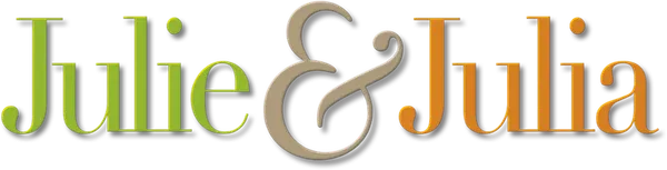 Фильм расскажет о секретарше Джули Пауэлл — в течение года пытающейся приготовить 524 блюда по рецептам, описанным в книге Джулии Чайлд «Как овладеть искусством французской кухни». Все свои победы и поражения на кулинарном фронте девушка описывала в блоге.