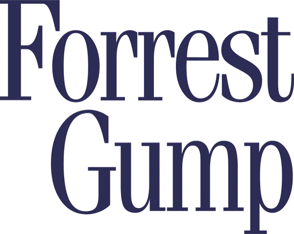 Сидя на автобусной остановке, Форрест Гамп — не очень умный, но добрый и открытый парень — рассказывает случайным встречным историю своей необыкновенной жизни. С самого малолетства парень страдал от заболевания ног, соседские мальчишки дразнили его, но в один прекрасный день Форрест открыл в себе невероятные способности к бегу. Подруга детства Дженни всегда его поддерживала и защищала, но вскоре дороги их разошлись.