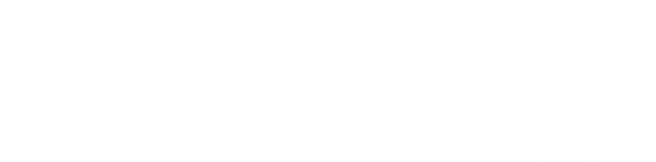 Фильм о бывшей звезде профессионального футбола Джейсене  «Two Js» Дженнингсе, чья жизнь пошла под откос. Чтобы избежать заключения и восстановить свой имидж, герой соглашается тренировать неуправляемую детскую футбольную команду «Андердоги / The Underdoggs».