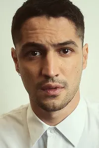 Gabriel Leone