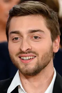 Simon Larvaron