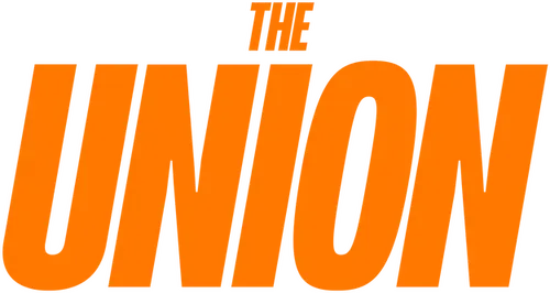 Строитель из Нью-Джерси превращается из обычного парня в начинающего шпиона: давняя школьная любовь вербует его для секретной миссии.