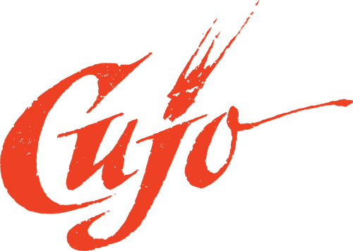 Действие фильма происходит в тихом уголке Новой Англии, но никакой идиллии — женщину и ее сына терроризирует собака. Огромный сербернар по кличке Куджо, укушенный летучей мышью…