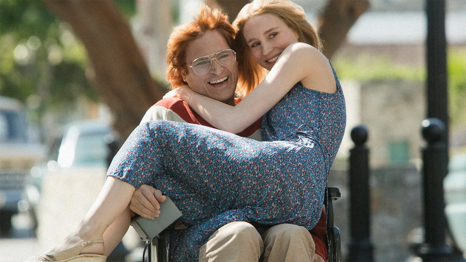 Не волнуйся, он далеко не уйдёт