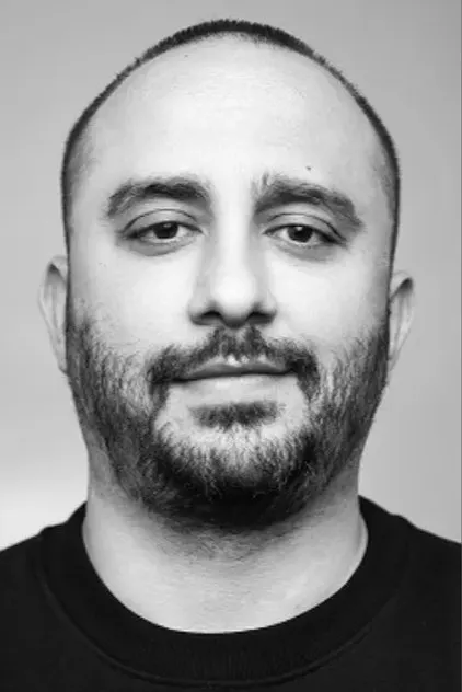 Bobak Esfarjani