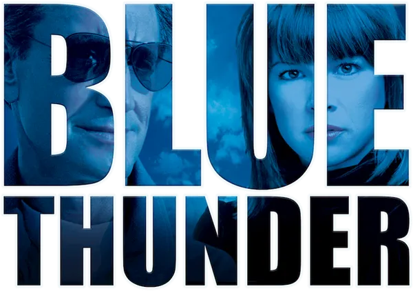 «Голубой гром» — это чудо-вертолет, оснащенный супертехникой. Он разработан для того, чтобы надежно оградить Лос-Анджелес от террористов. Но пилот Мёрфи узнает нечто такое, что ему знать вовсе не следовало.