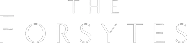 Начало XX века. История влиятельной семьи Форсайтов, где чувства неизбежно сталкиваются с долгом. Старый Джолион пытается удержать шаткое равновесие между традициями и переменами, его сестра Энн цепляется за устои прошлого, а честолюбивый собственник Сомс стремится заполучить не только власть, но и сердце независимой Ирен.