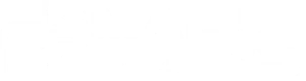 Корпорация «Глоботек» задействовала в производстве игрушек военные технологии, один из разработчиков вставил в новую серию солдатиков сверхсовременные самообучающиеся микропроцессоры. В результате в магазин поступили злые десантники, запрограммированные воевать с добрыми фантастическими существами гаргонитами. Первым с ними столкнулся сын владельца маленького магазина игрушек, принявший сторону гаргонитов. Десантники, поначалу не трогавшие «гражданских лиц» вскоре перешли на совсем неигрушечные боевые действия и против людей. Мальчику, соседской девочке, а затем и их родителям пришлось вступить в бой. К ним присоединились и горе-разработчики, слишком поздно уразумевшие, каких бед они натворили. Даже мирные гаргониты, запрограммированные на то, чтобы прятаться, не выдержали и взялись за оружие.