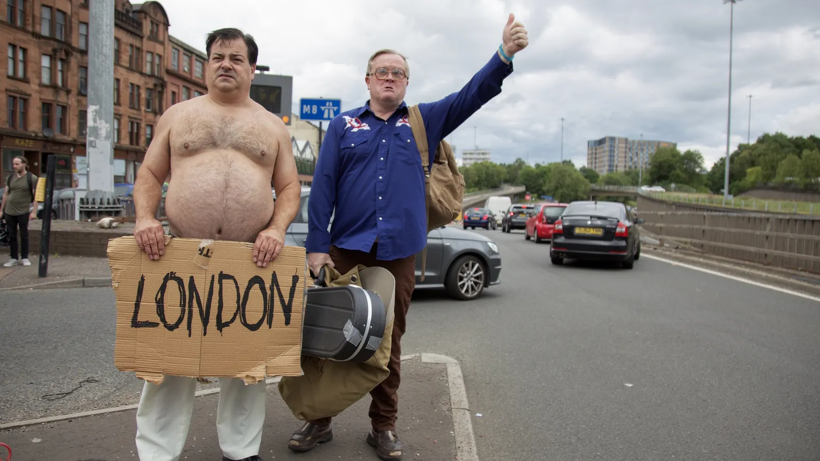 Стоя на плечах у кошечек