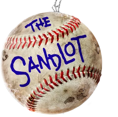 Лето 1962. Окончивший 5-й класс Скотти Смоллс переезжает вместе с матерью к отчиму. Теперь мальчику нужно найти общий язык с местными ребятами. Тут на помощь Скотти приходит бейсбол…