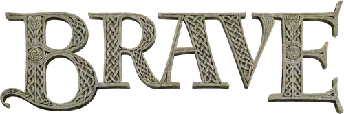 Испокон веков мифы и легенды окутывают загадочной пеленой живописные отроги Шотландских гор. Искусной лучнице Мериде приходится выбирать свой путь в жизни самостоятельно, и однажды она отказывается следовать древним традициям королевства, бросая вызов могущественным шотландским кланам и их предводителям: нескладному лорду МакГаффину, угрюмому лорду Макинтошу и сварливому лорду Дингволлу. Неосторожные поступки Мериды грозят повергнуть королевство в хаос, и тогда она отправляется за советом к эксцентричной отшельнице, которая вместо помощи накладывает на Мериду опасное заклятье. Юной принцессе предстоит полагаться только на собственную храбрость, чтобы преодолеть могущественное волшебство и победить самого страшного зверя из тех, что водятся в горных долинах.