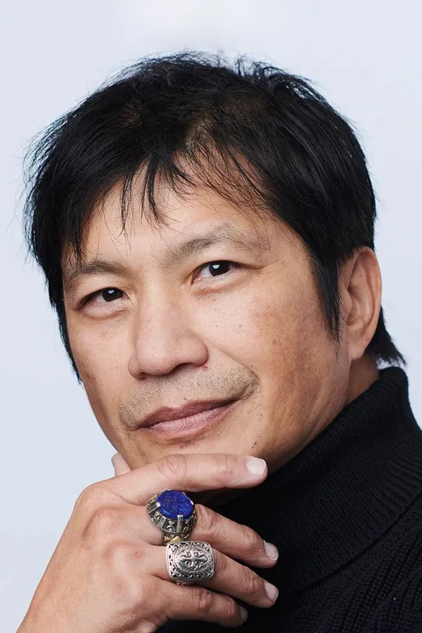 Dustin Nguyễn