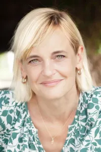 Jacqueline Heinze