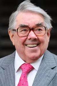 Ronnie Corbett