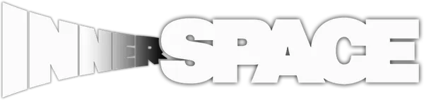 Американский пилот лейтенант Так Пендлтон принимает участие в эксперименте, в процессе которого он должен быть очень сильно уменьшен в размерах и в летательном аппарате, похожем на подлодку обследовать внутреннее пространство кролика. Но технотеррористы рушат все планы и похищают шприц, в котором находился миниатюризированый Так.  По ошибке содержимое шприца попадает в ипохондрика Джека Паттера. Теперь террористы начинают охотиться за ничего не подозревающим Джеком. Единственная, кто ему может помочь, это девушка Така — журналистка Лидия…