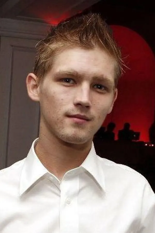 Evan Ellingson