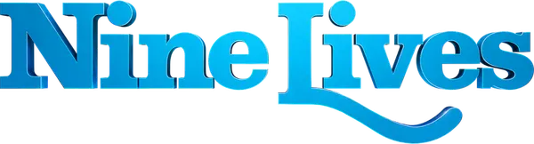 Том Бренд — миллиардер-трудоголик с чудинкой. Он с головой погружен в работу и немного выпал из семейной жизни — даже подарок дочери он покупает в последний момент. Ребекка мечтает о настоящем коте, и как бы Том ни презирал животных, он отправляется в зоомагазин, где выбирает самого роскошного кота по кличке Мистер Пушистые Штаны. В спешке на праздник дочери Том попадает в аварию, а очнувшись, обнаруживает себя в теле этого самого кота. Пока Том-человек отсыпается в больнице, Том-Пушистые Штаны вынужден на собственной шкуре испытать все прелести кошачьей жизни и вернуть любовь семьи, чтобы не остаться навсегда в роли питомца. Благо, жена и дочь принимают кота как родного. Но как заставить их разглядеть в Мистере Пушистые Штаны раскаявшегося отца семейства?