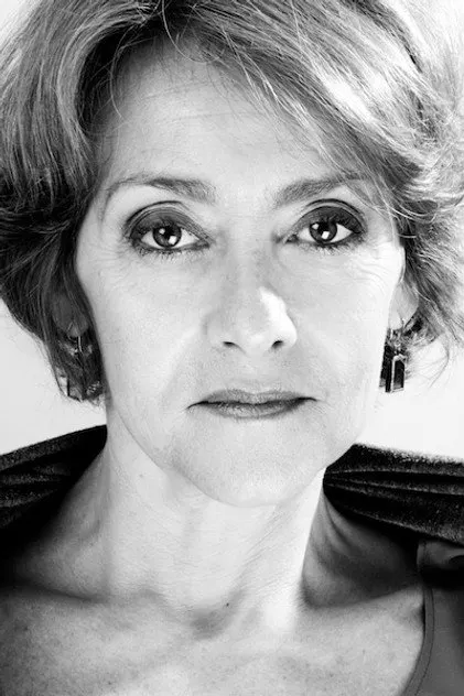 Amparo Vega-León
