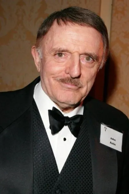 Джон Астин