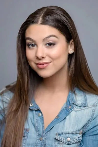 Kira Kosarin