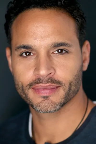 Daniel Sunjata